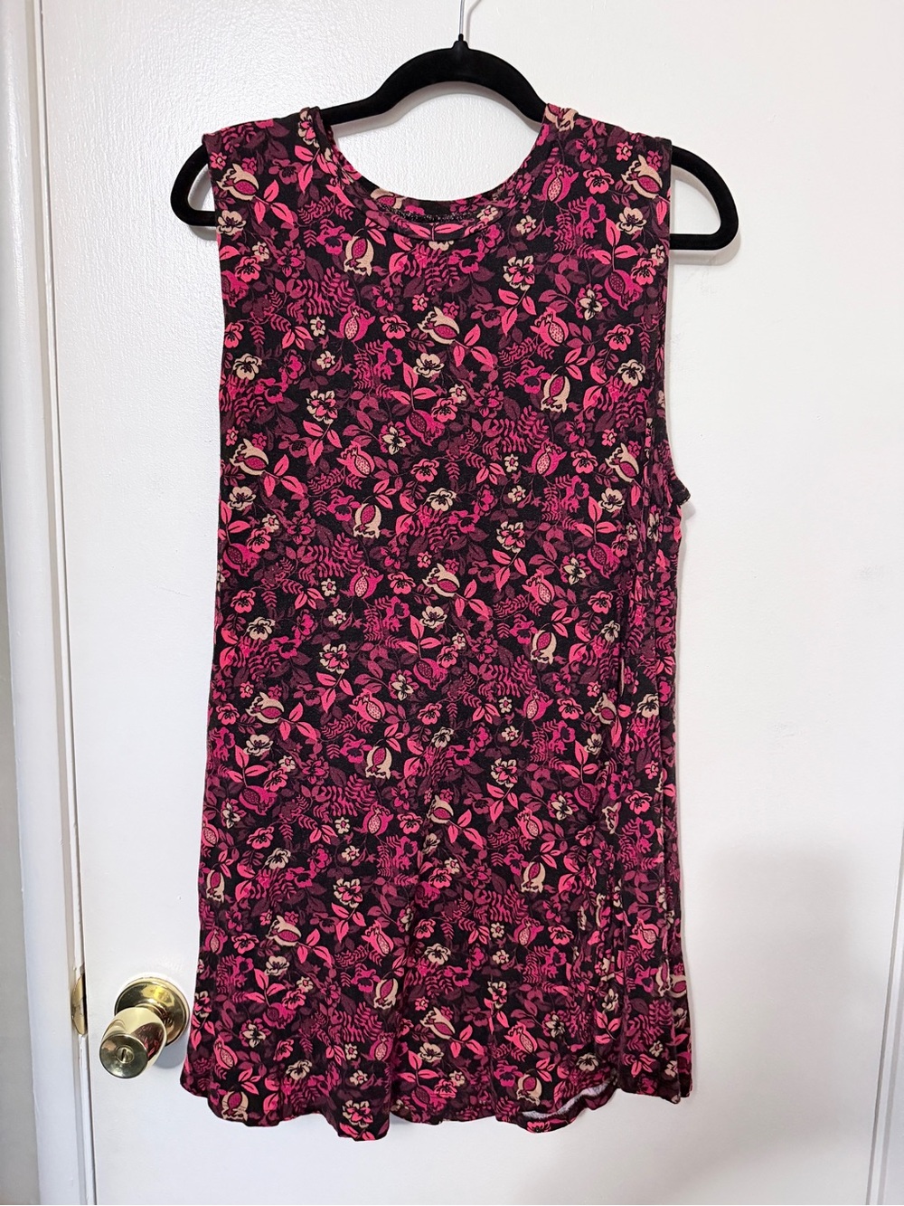 Lane Bryant Black and Hot Pink Floral Sleeveless Shift Tank